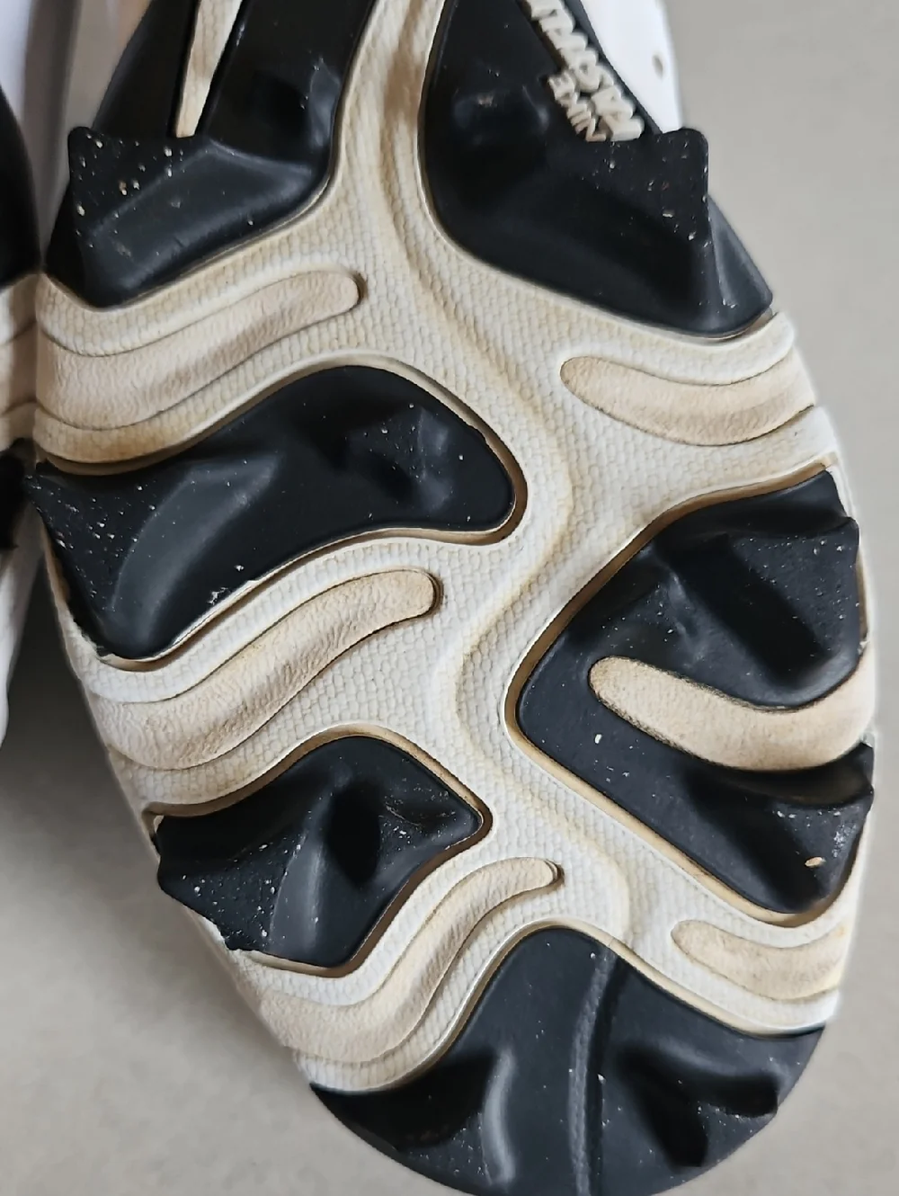 Nike Baseball Cleats - Picture 15 of 16
